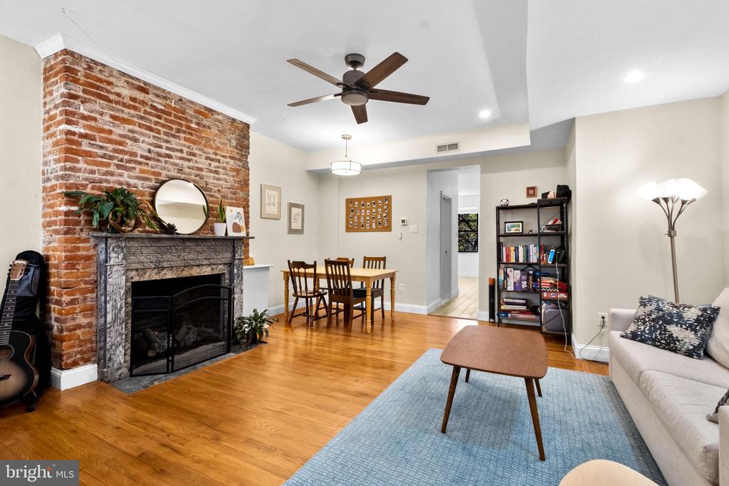 1121 WALNUT STREET