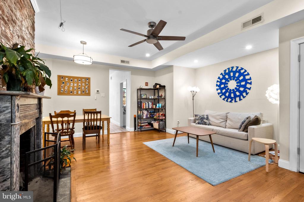 1121 WALNUT STREET