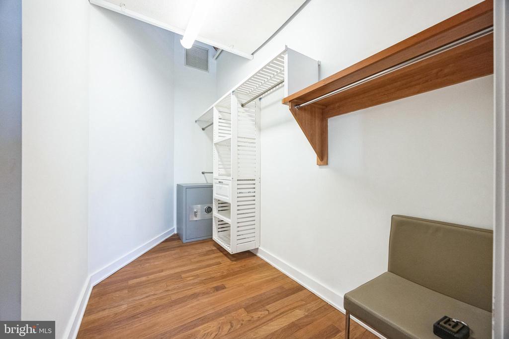 105 S 12TH STREET 402