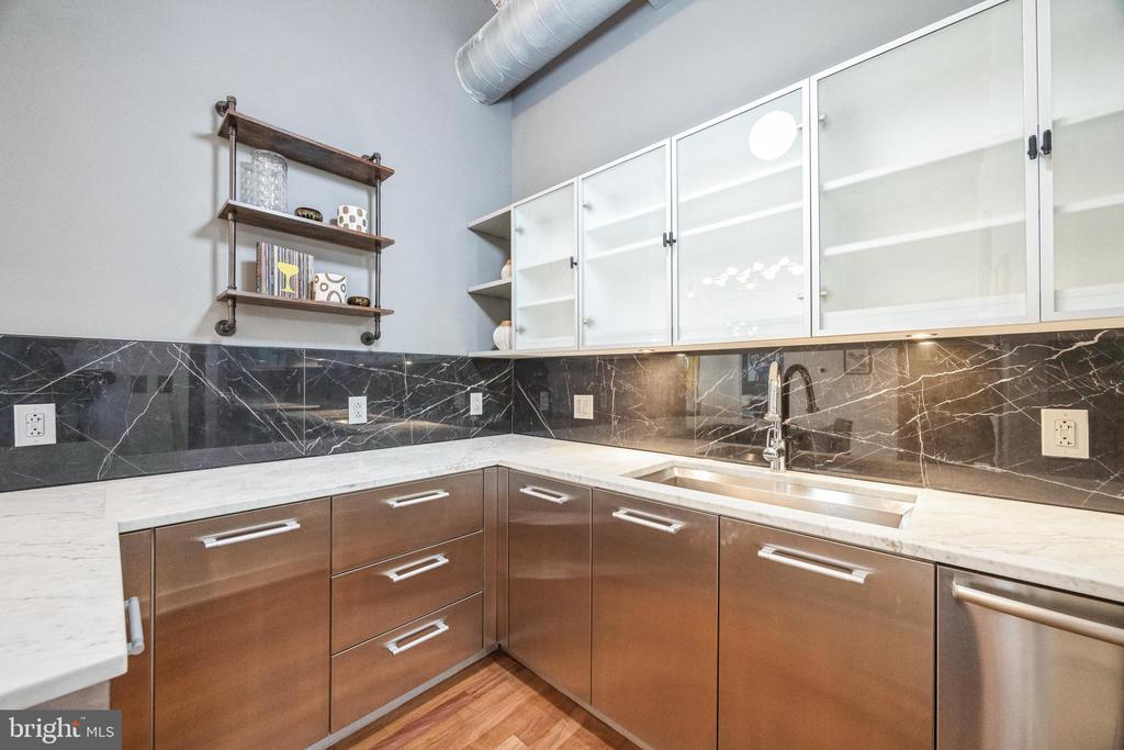 105 S 12TH STREET 402