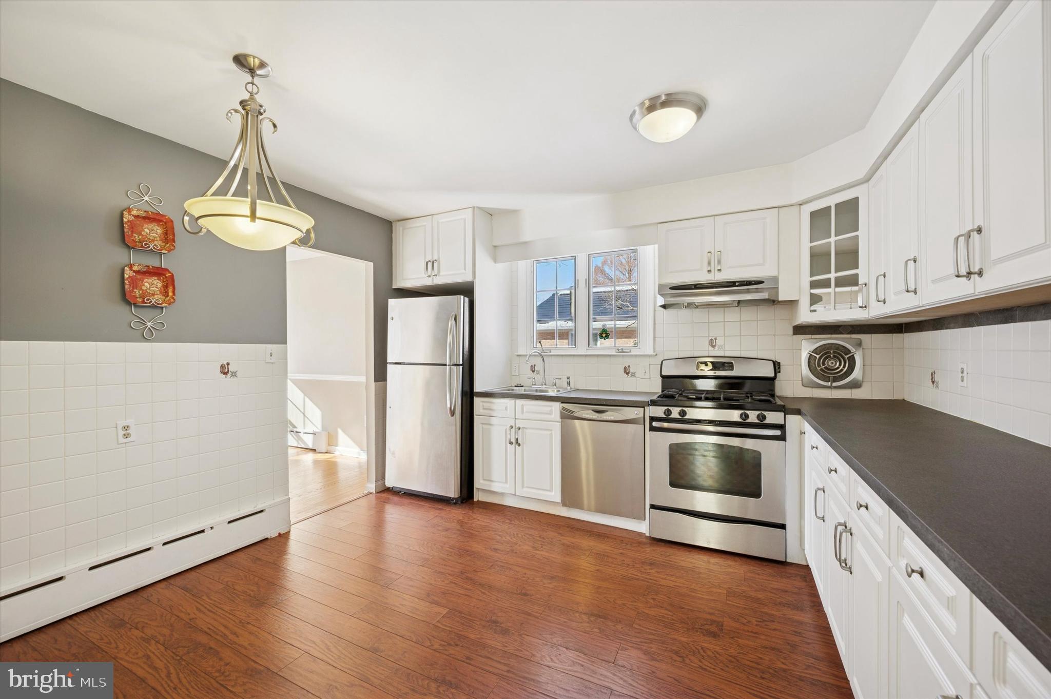 8009 ANDERSON STREET