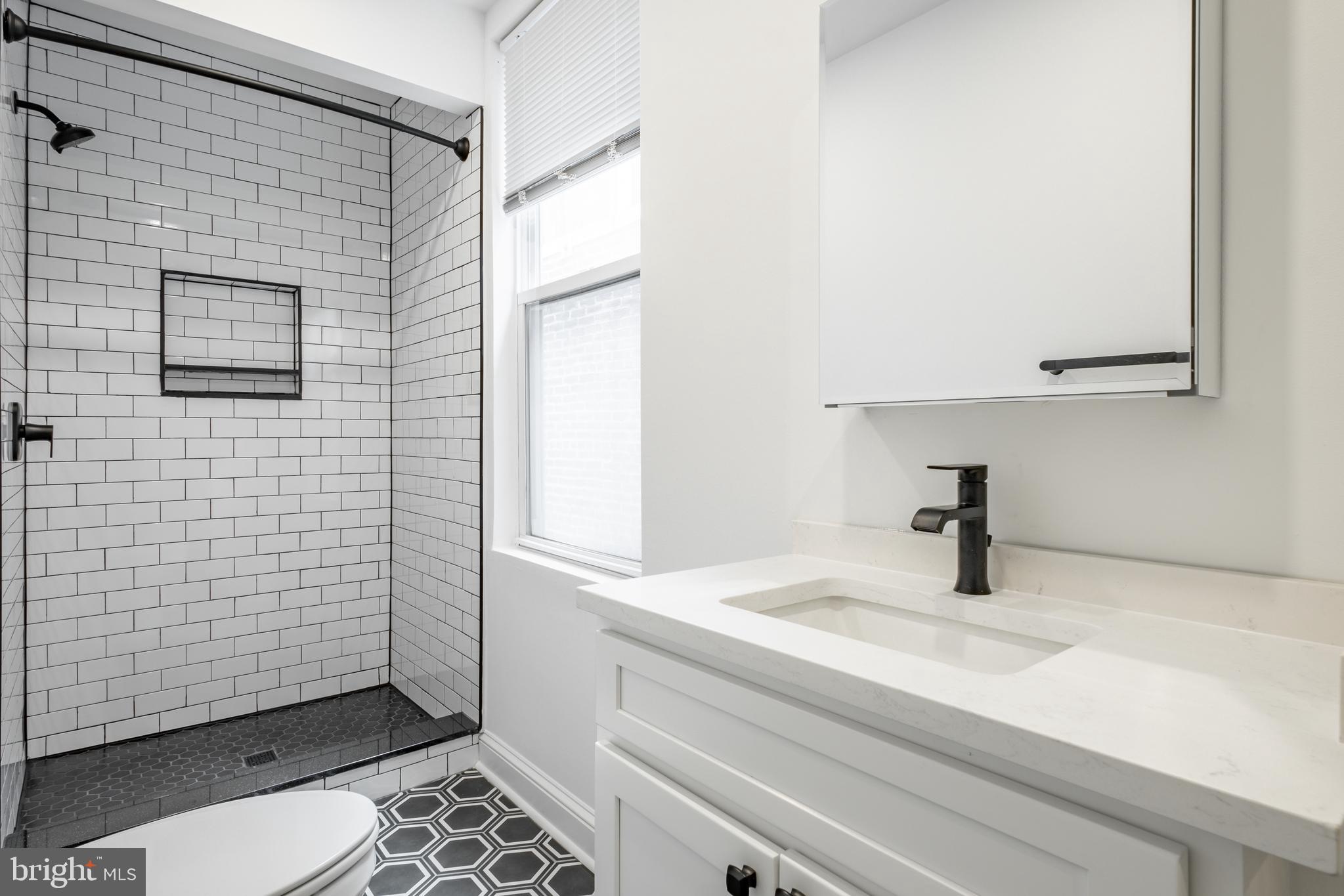 1805 CHESTNUT STREET