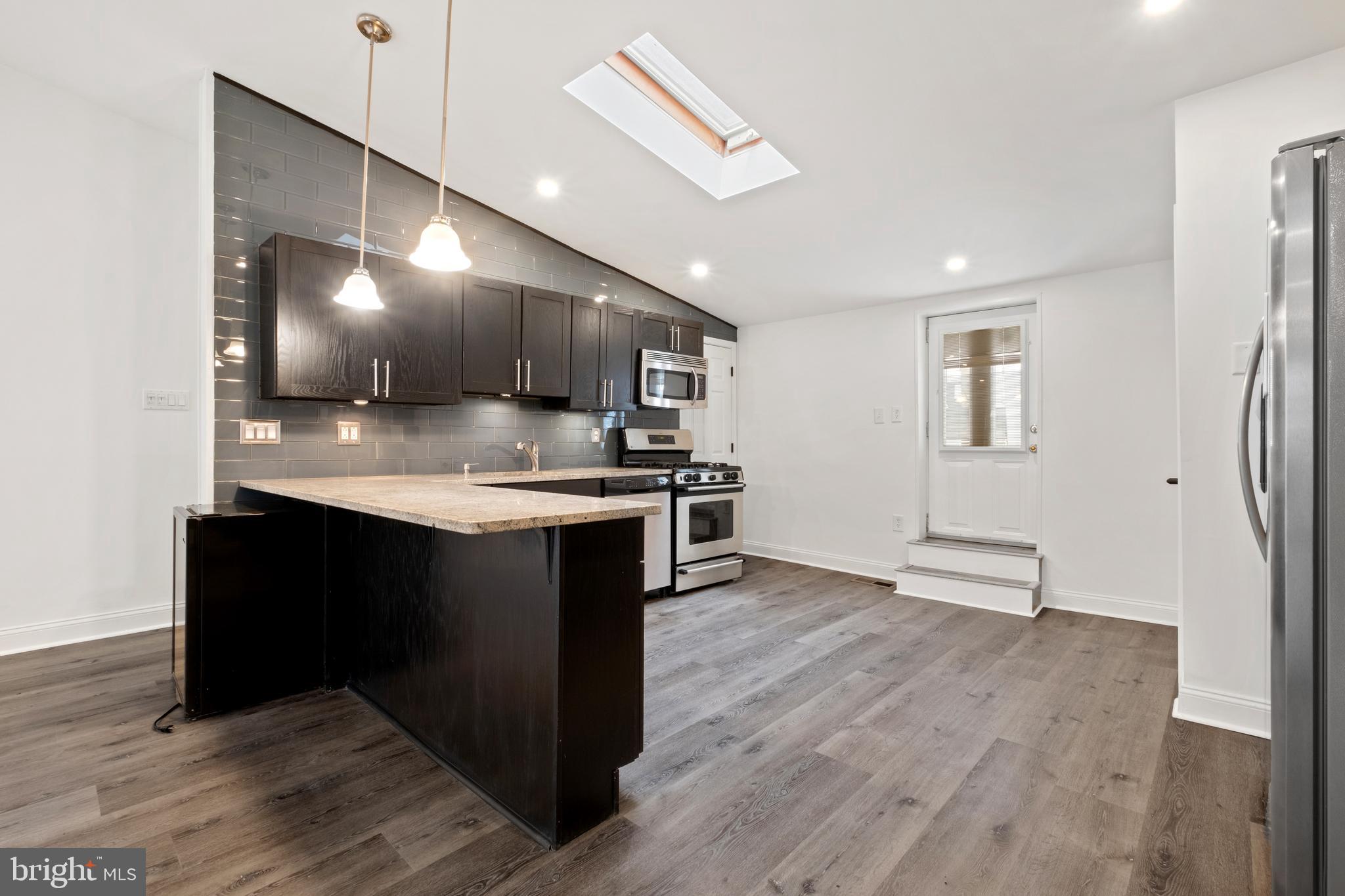 1805 CHESTNUT STREET