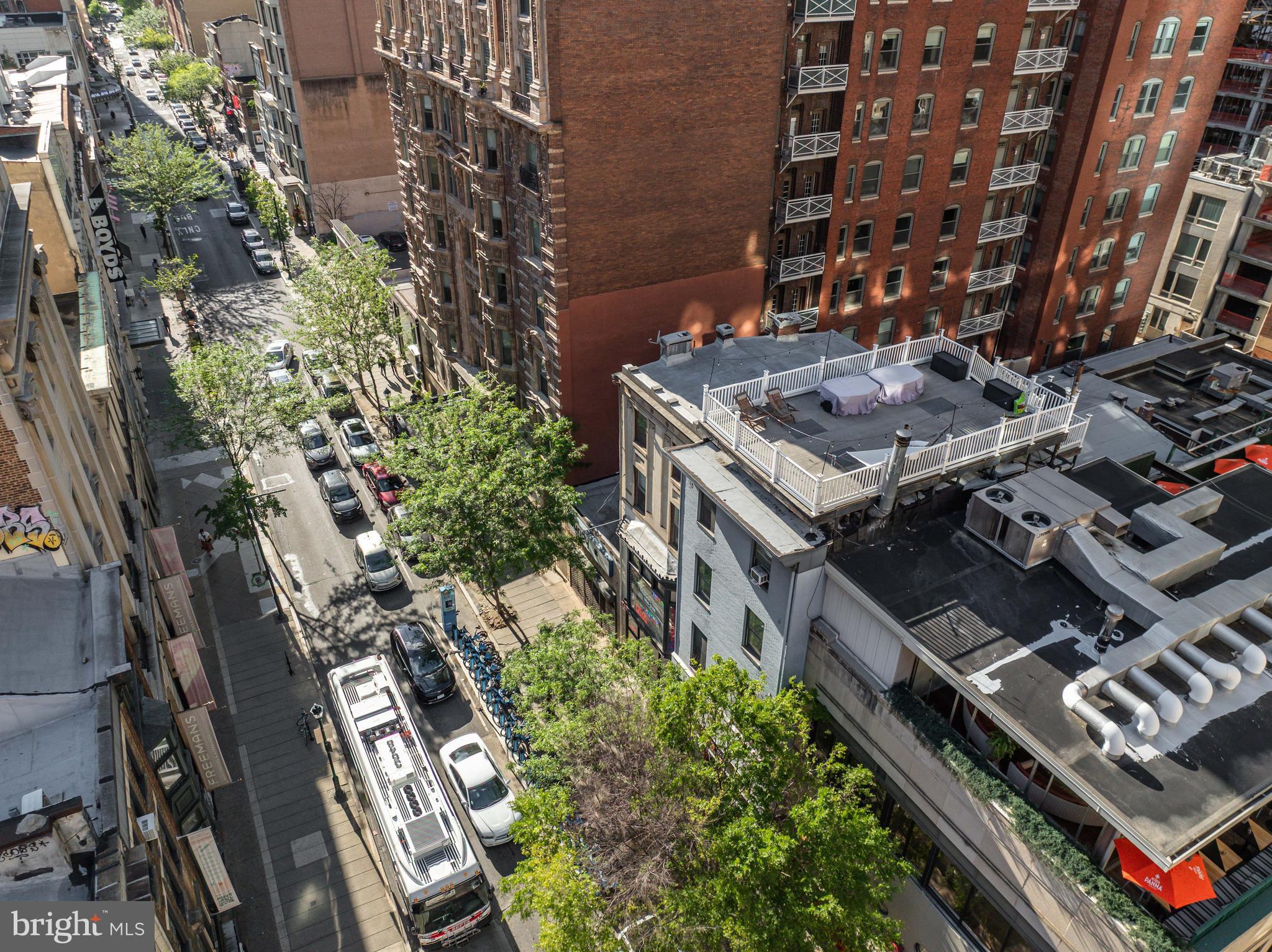 1805 CHESTNUT STREET