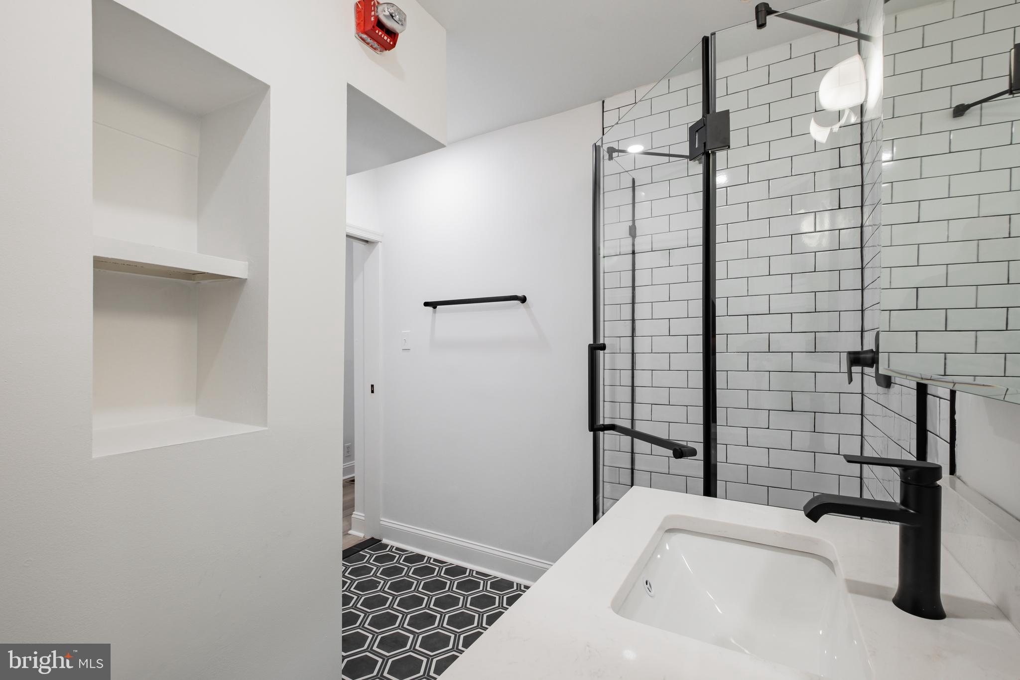 1805 CHESTNUT STREET