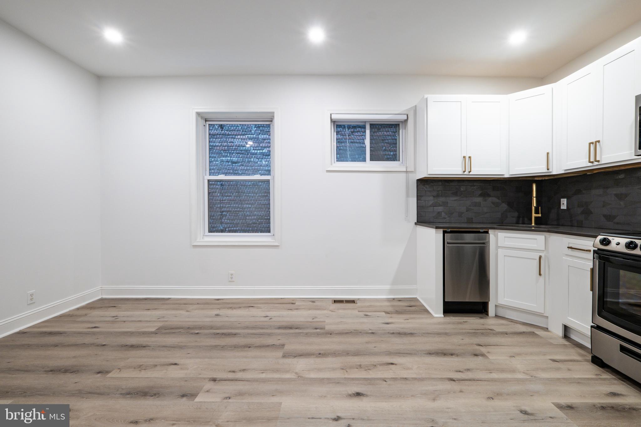 1805 CHESTNUT STREET