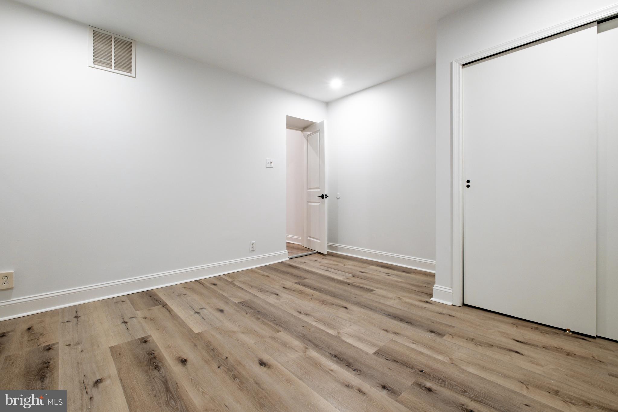 1805 CHESTNUT STREET