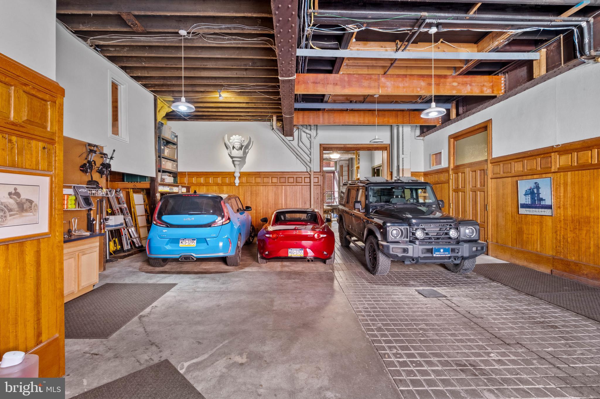 2204 MOUNT VERNON STREET