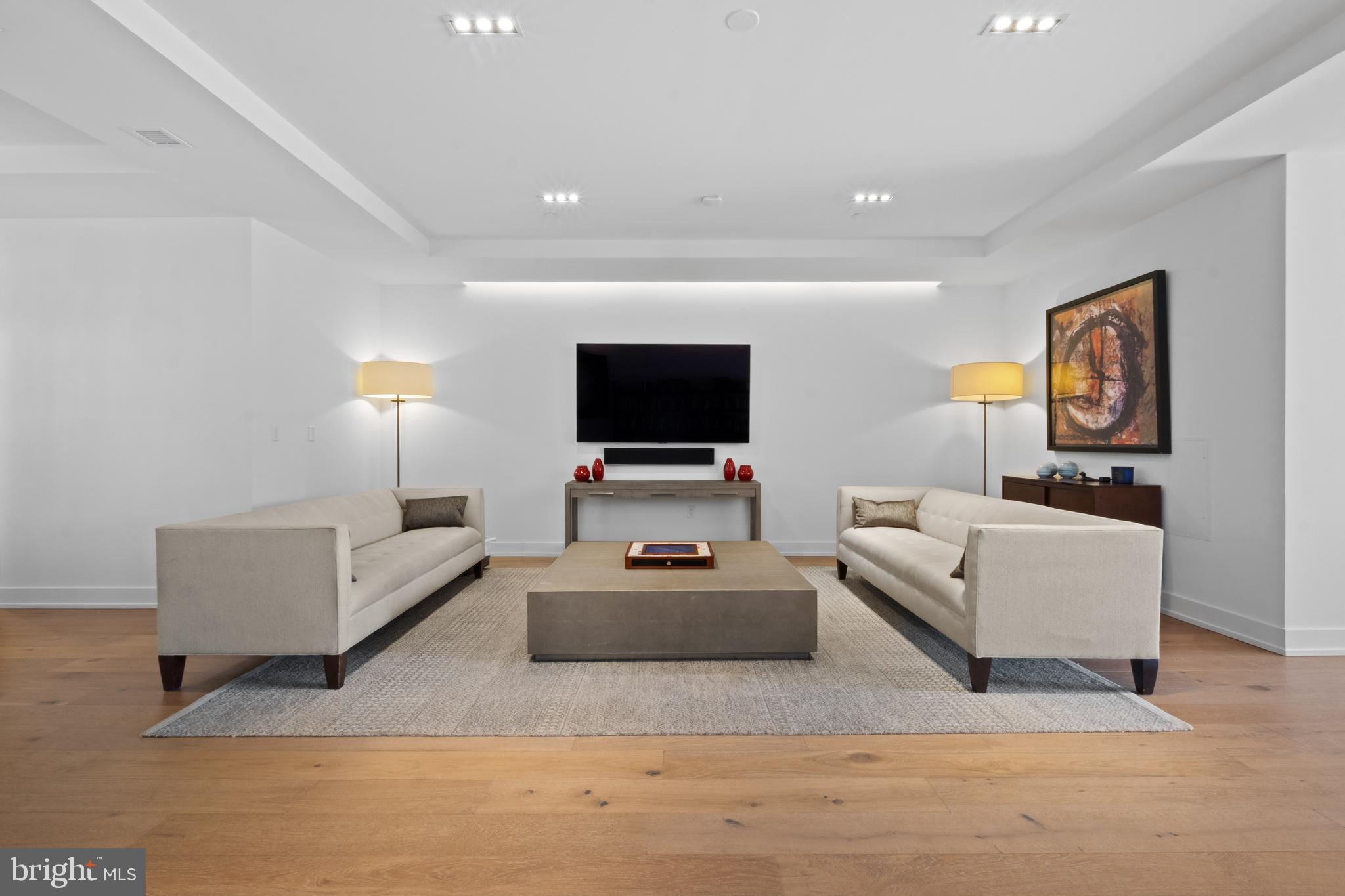 113 ARCH STREET PH2