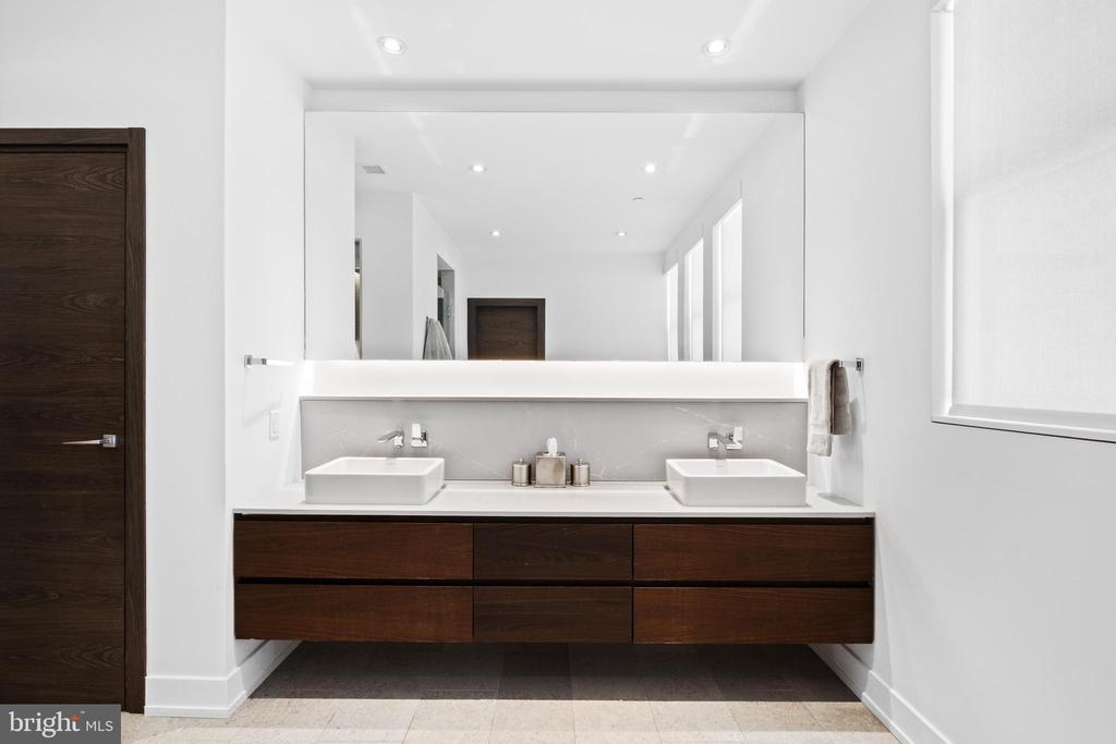 113 ARCH STREET PH2