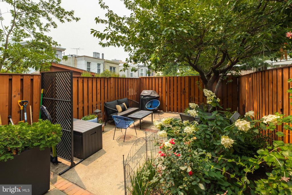 788 N 25TH STREET