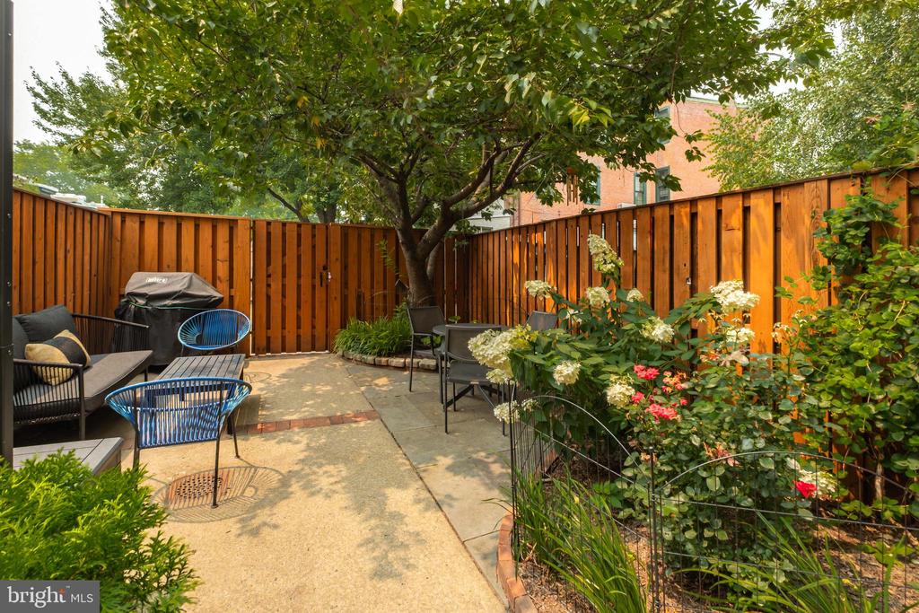 788 N 25TH STREET
