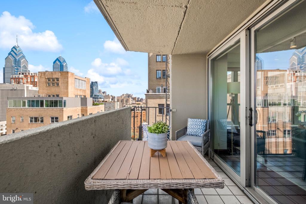 224-26 W RITTENHOUSE SQUARE Unit: 3016