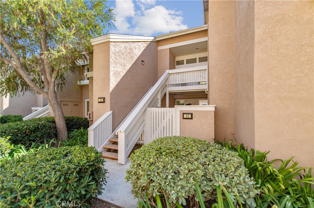 11 Woodleaf