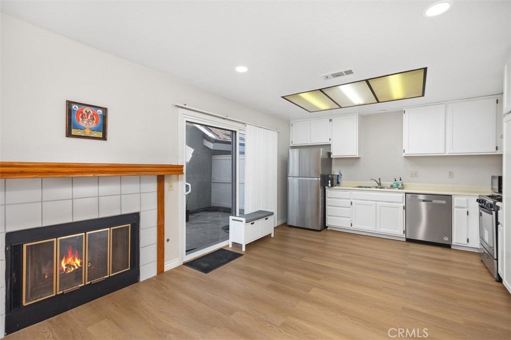 656 Springbrook N 21
