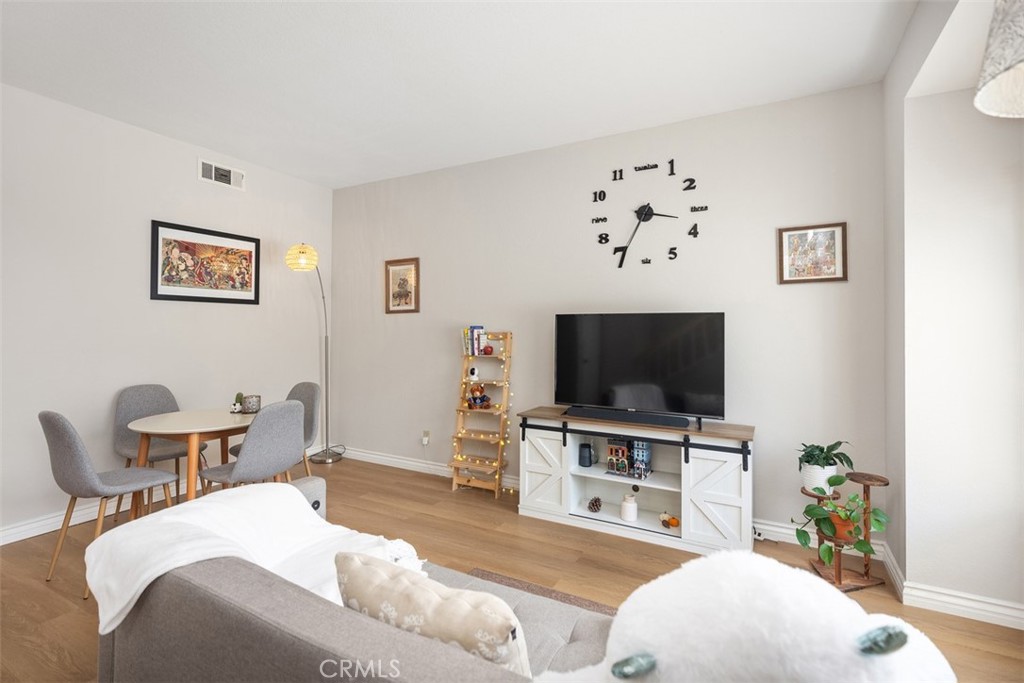 656 Springbrook N 21