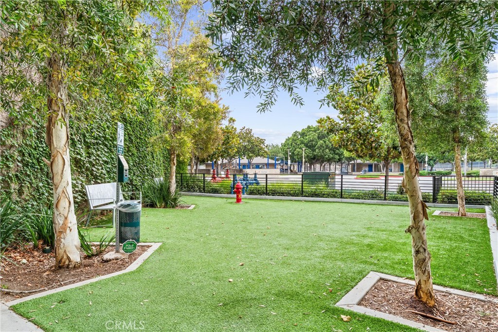 2880 N Glassell Street