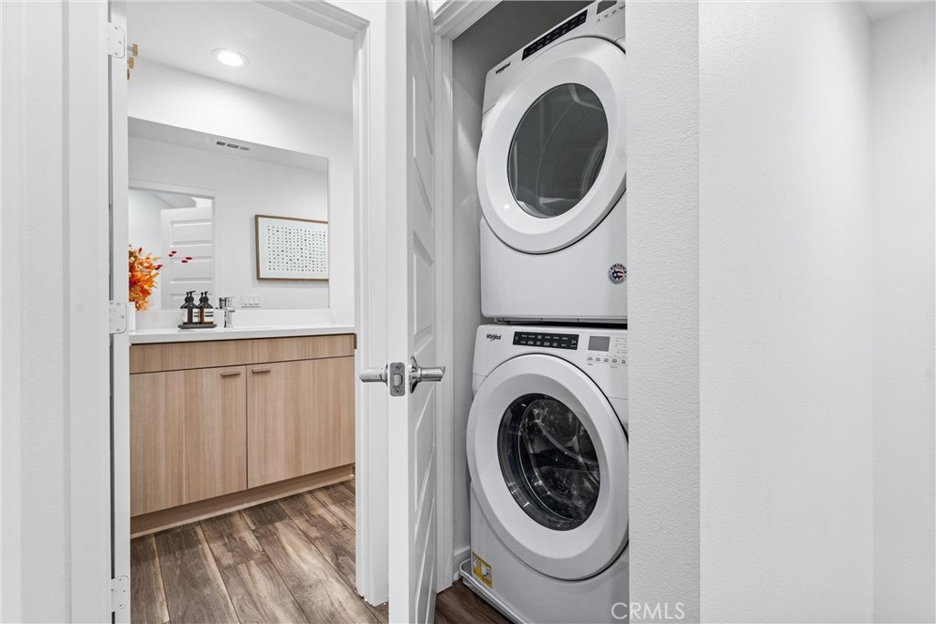 2880 N Glassell Street