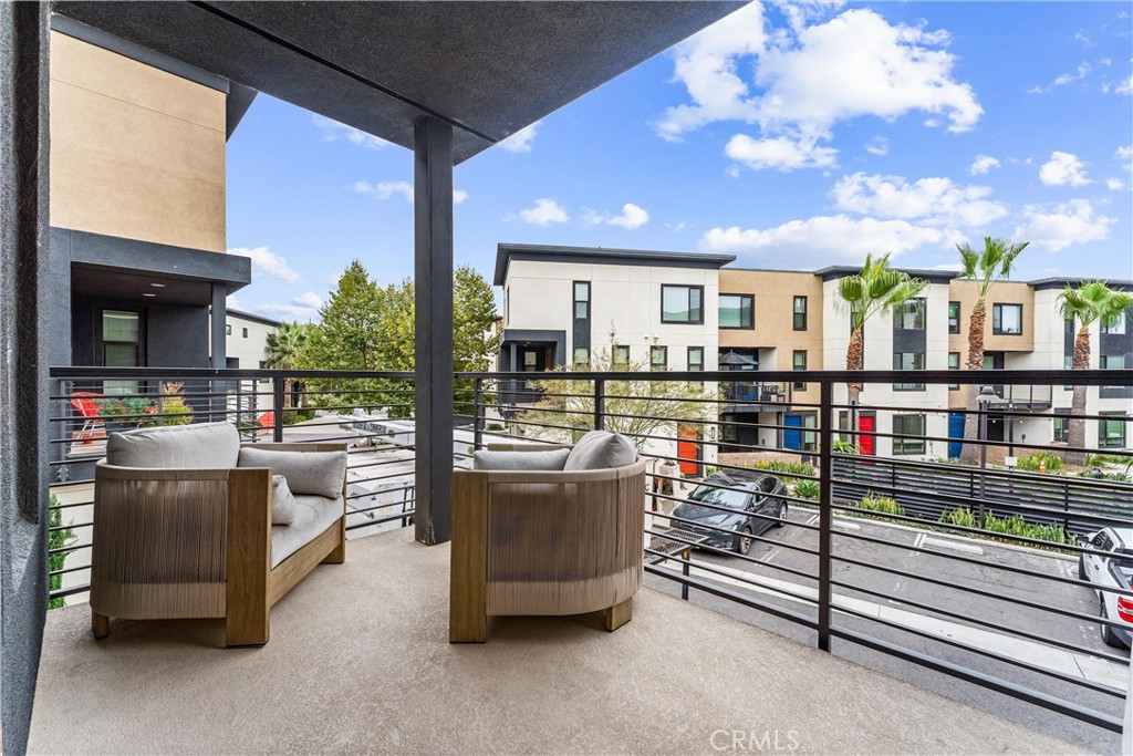 2880 N Glassell Street