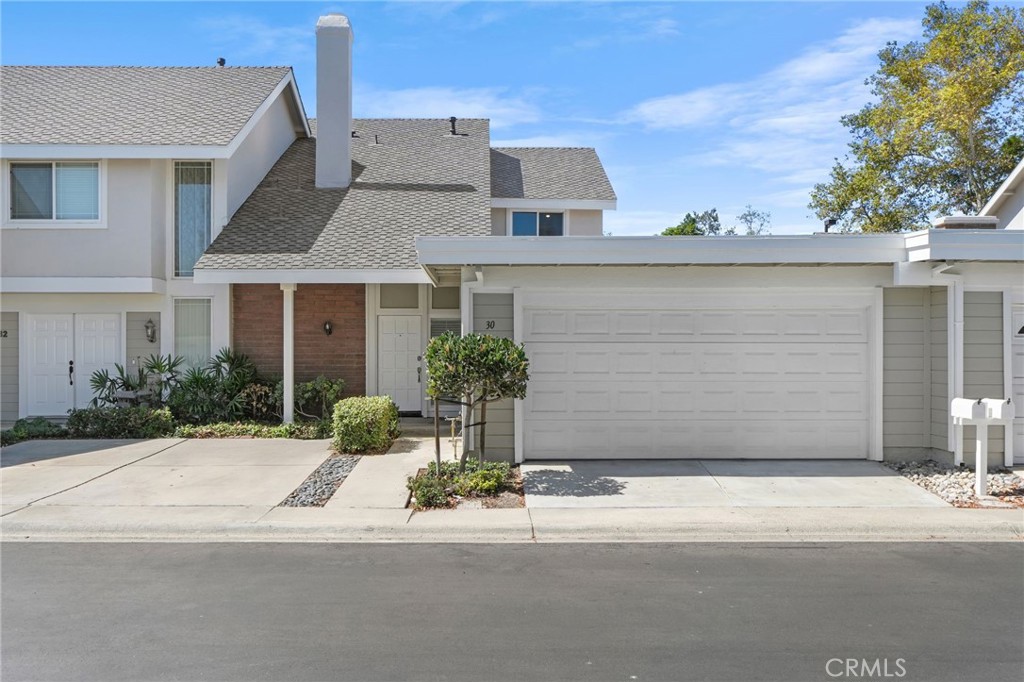 30 Woodland Drive