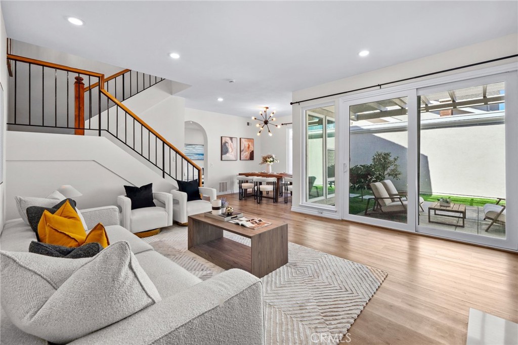 30 Woodland Drive