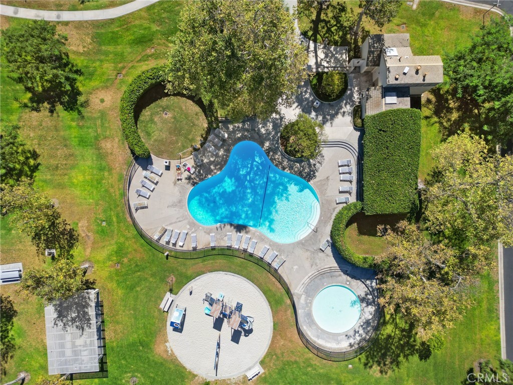 30 Woodland Drive