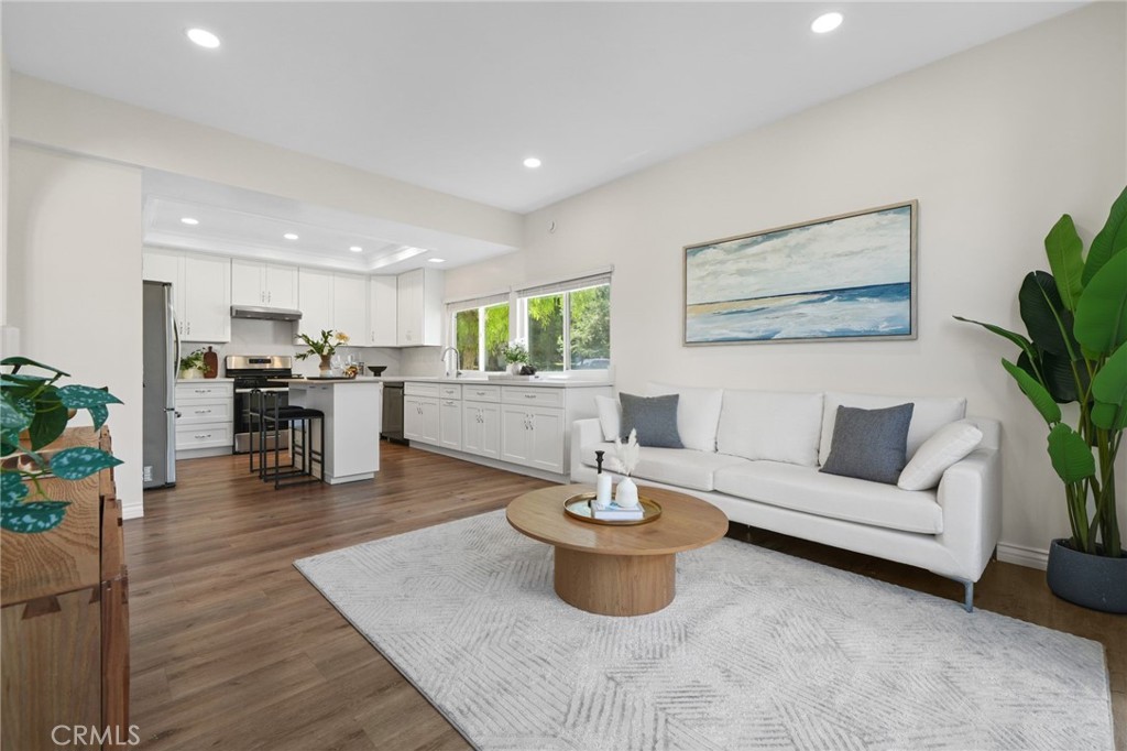 30 Woodland Drive