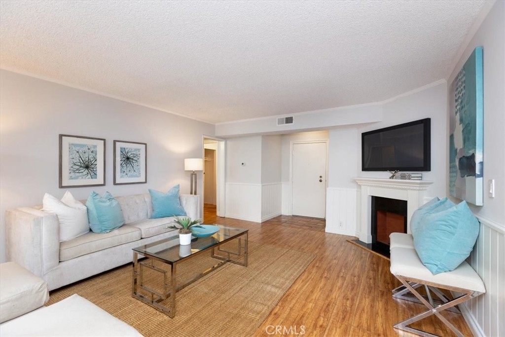 420 S Madison #109 Avenue