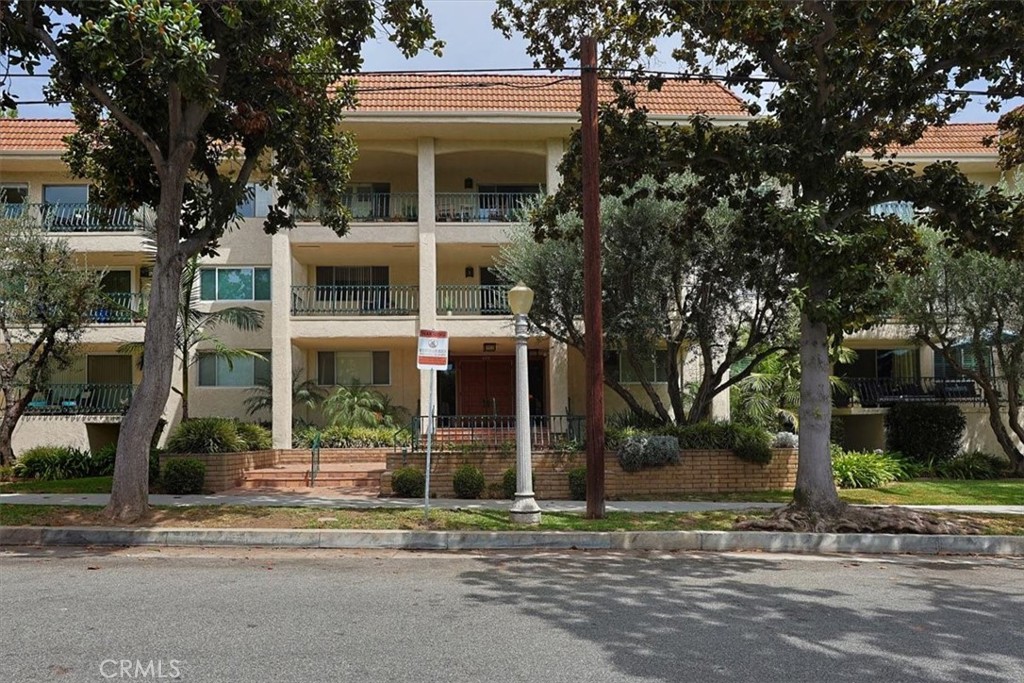 420 S Madison #109 Avenue