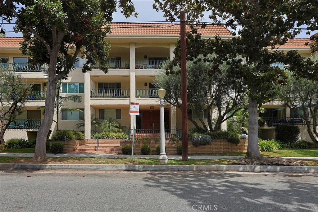 420 S Madison #109 Avenue
