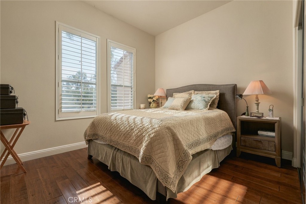 459 S San Vicente