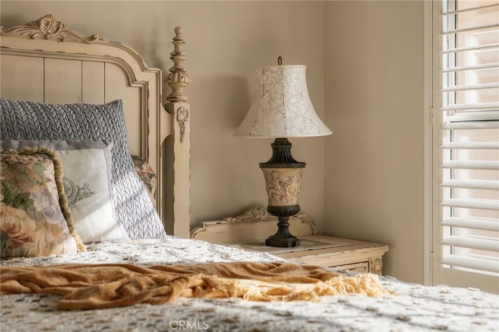 459 S San Vicente