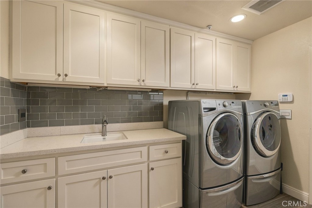 459 S San Vicente