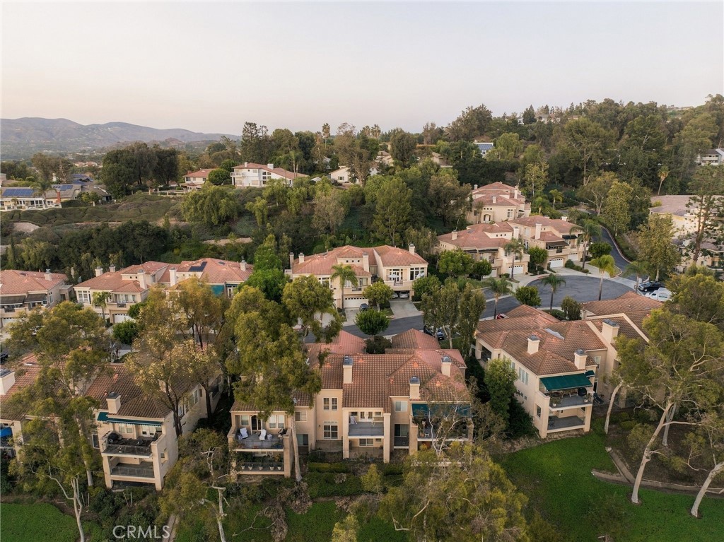 459 S San Vicente
