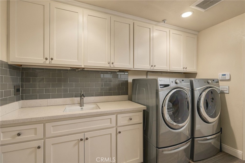 459 S San Vicente