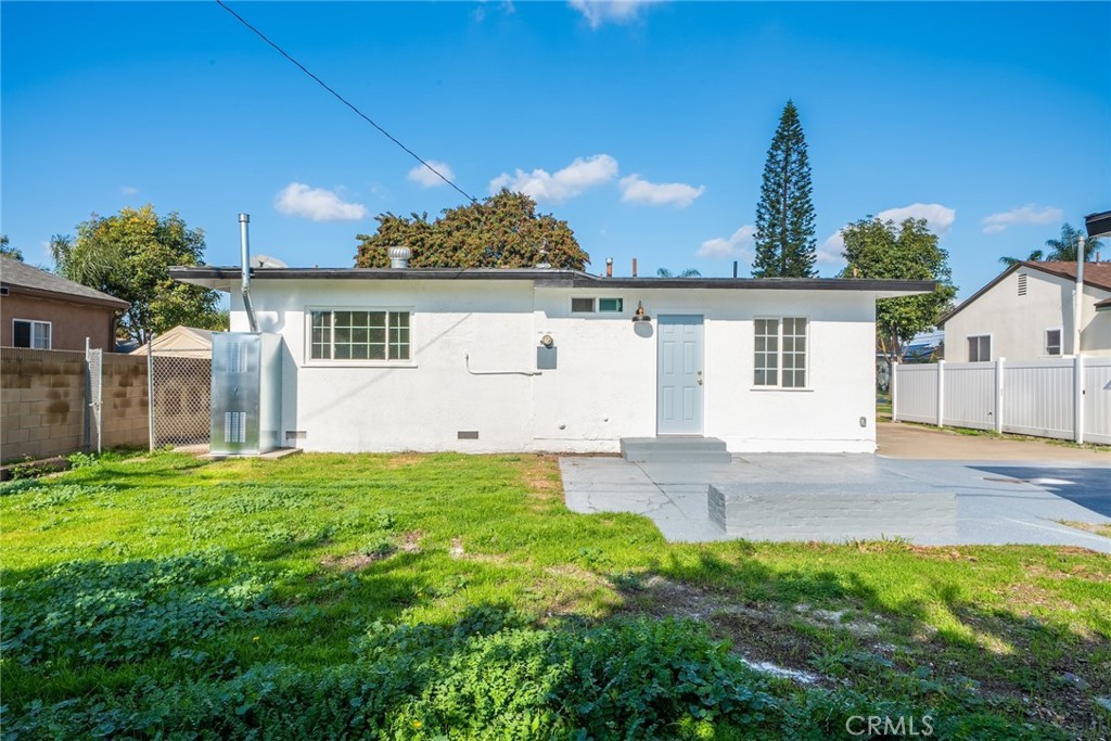 310 W Southgate Avenue