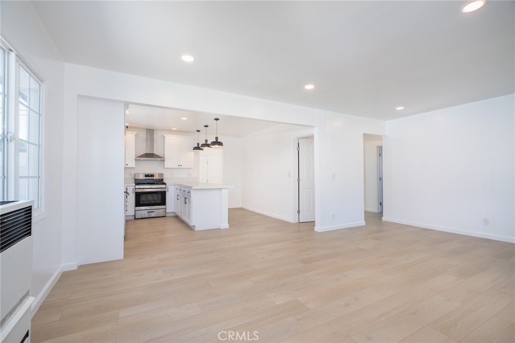 310 W Southgate Avenue