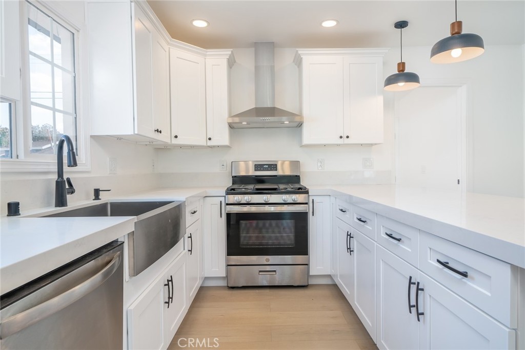 310 W Southgate Avenue