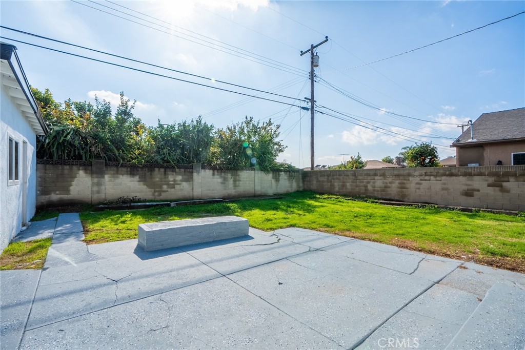 310 W Southgate Avenue