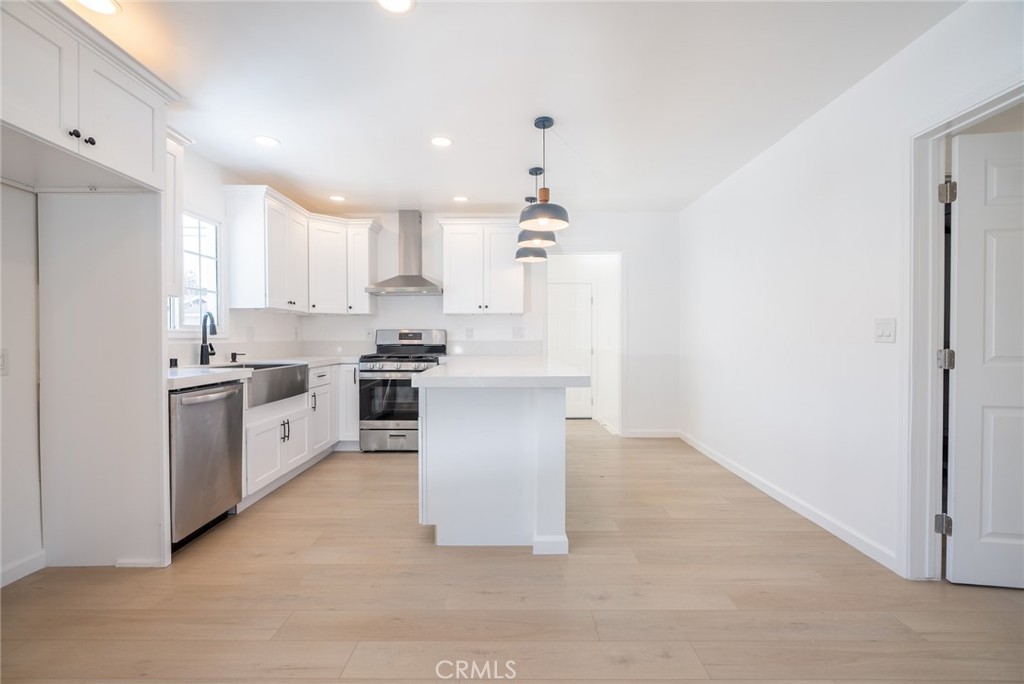 310 W Southgate Avenue