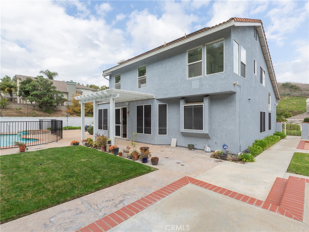 19952 East Country Hollow Drive