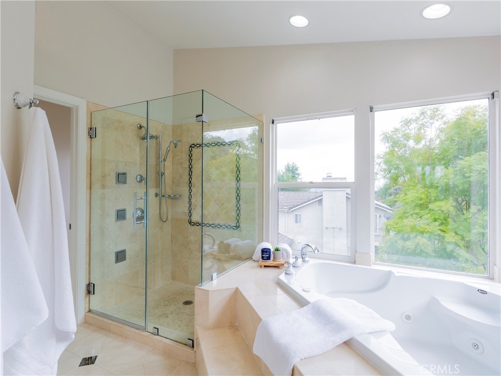 19952 East Country Hollow Drive