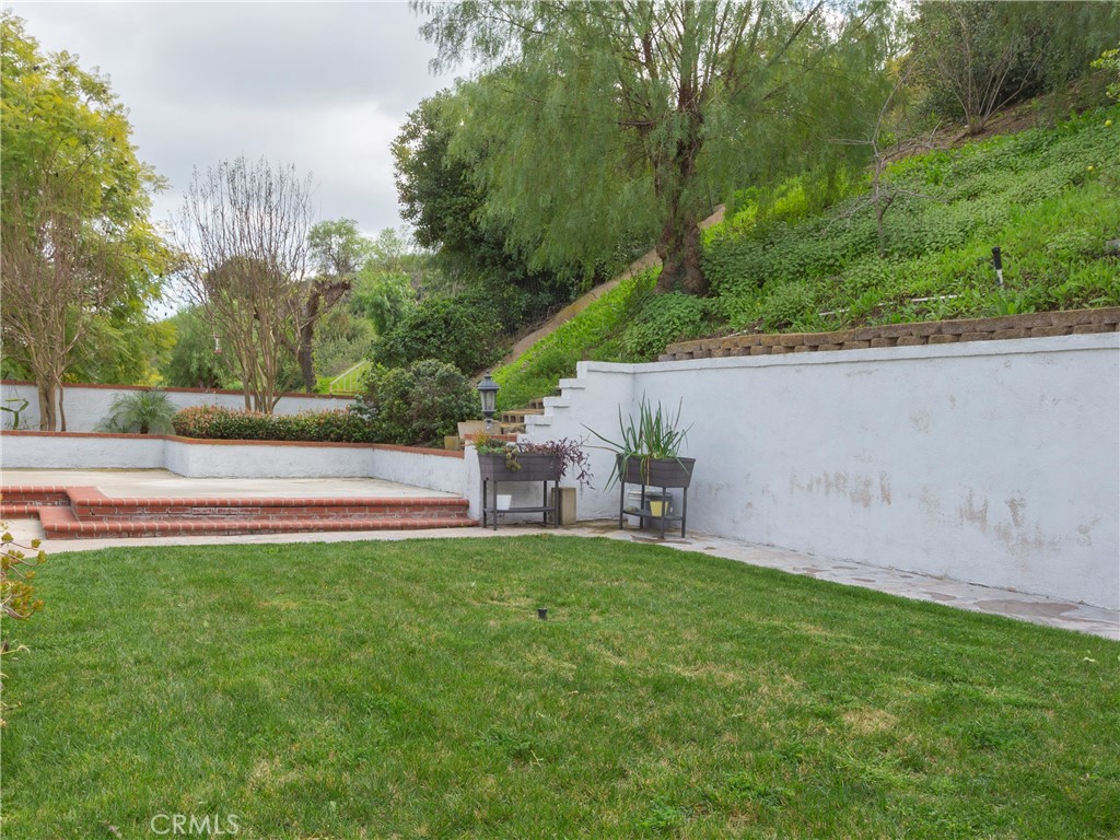 19952 East Country Hollow Drive