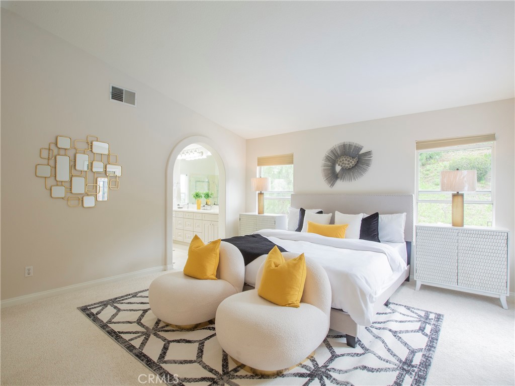 19952 East Country Hollow Drive