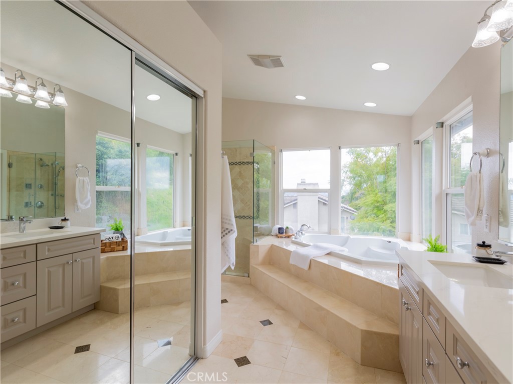 19952 East Country Hollow Drive