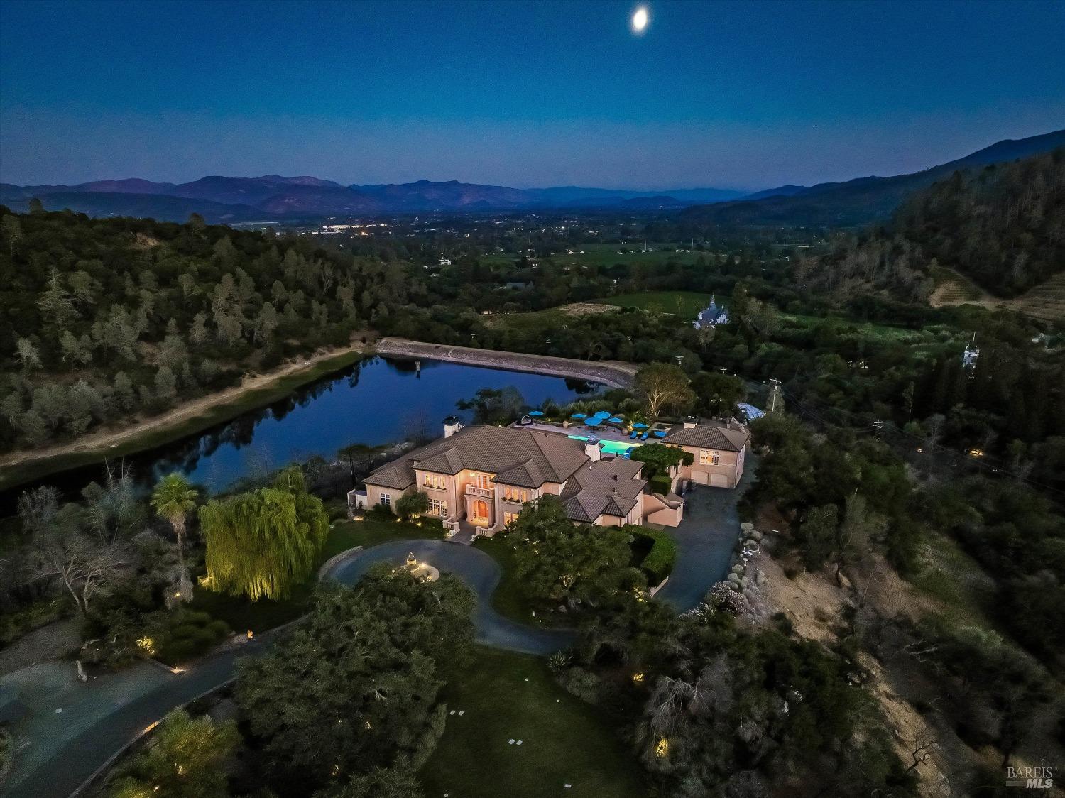 2900 Spring Mountain Rd