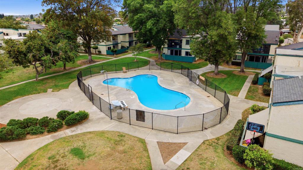 1811 E Grand Avenue 178