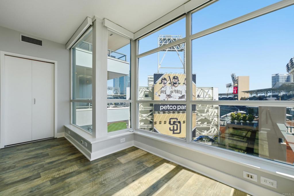 325 7Th Avenue 905