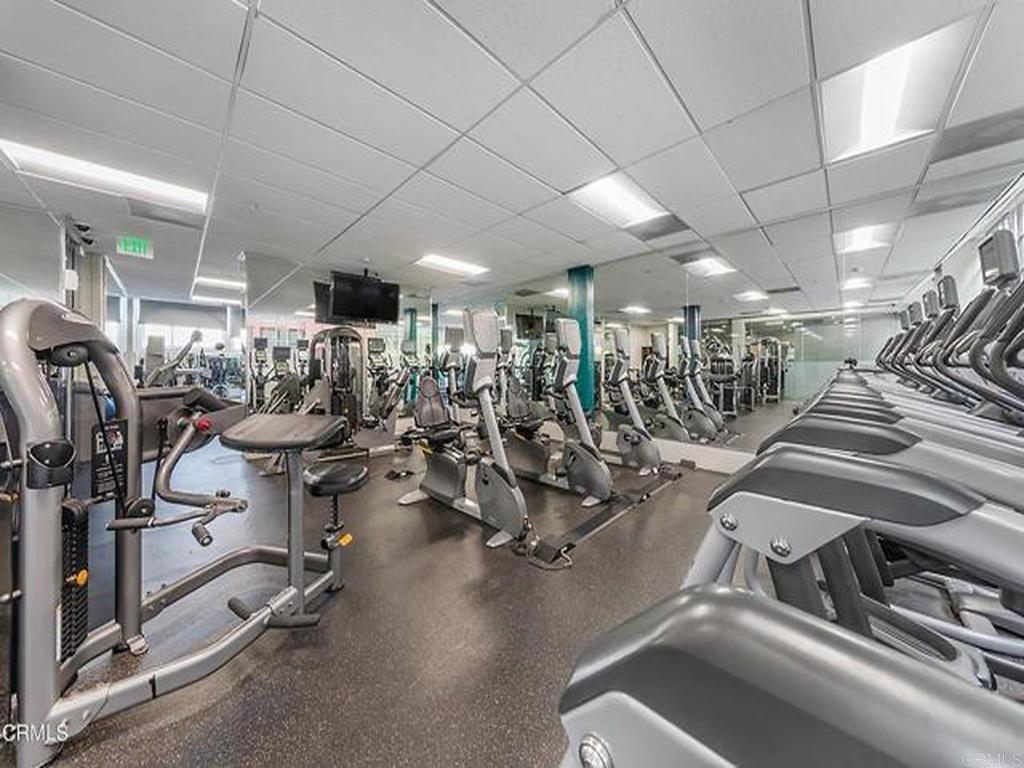 746 S Los Angeles Street 607