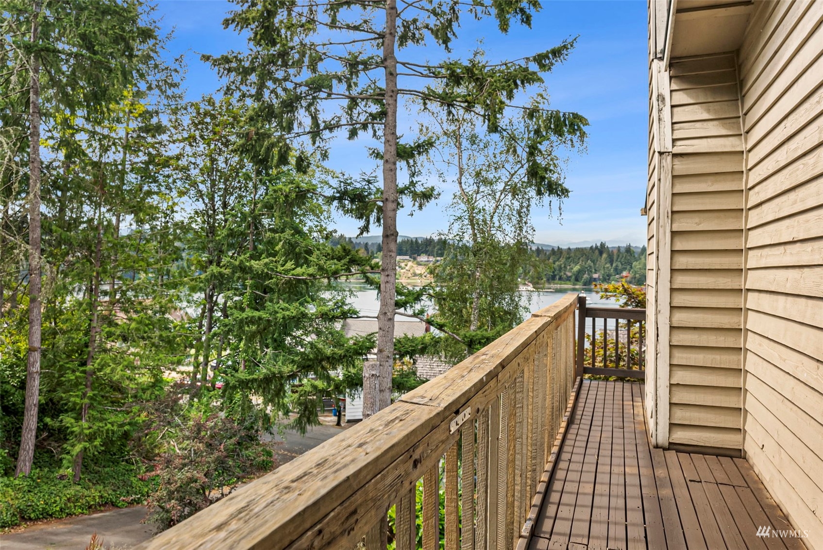 2530 E Phinney Bay Place